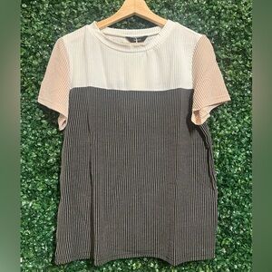 NWT - DOKOTOO Shirt - Size Medium